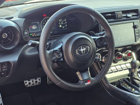 Used 2024 Toyota GR86 Premium image 21