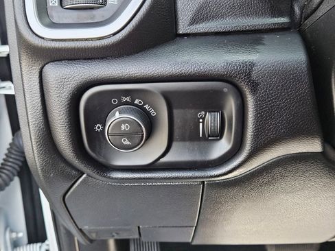 Used 2024 RAM 3500 Big Horn image 26