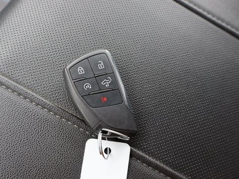 Used 2023 Chevrolet Silverado 1500 LTZ image 19