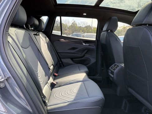 New 2026 Volkswagen Tiguan SE R-Line FWD image 16