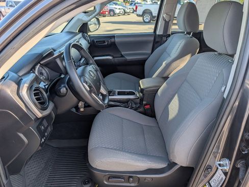 Used 2021 Toyota Tacoma SR5 image 2