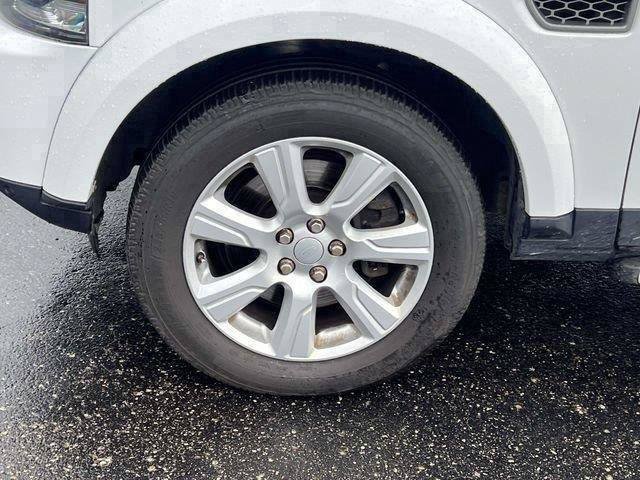 Used 2016 Land Rover LR4 HSE AWD/4WD image 10