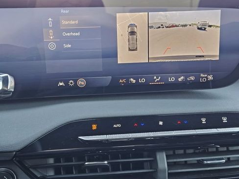 Used 2025 Buick Enclave Preferred FWD image 18