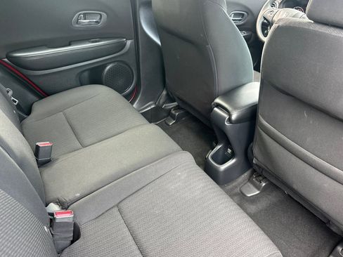 Used 2016 Honda HR-V LX image 29