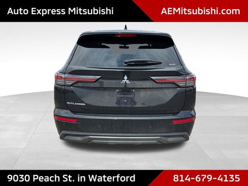 New 2026 Mitsubishi Outlander ES AWD/4WD image 6