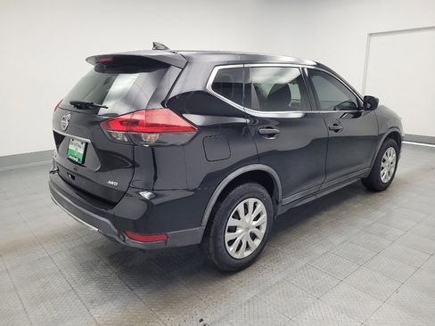 Used 2018 Nissan Rogue S image 9