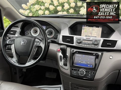 Used 2014 Honda Odyssey Touring Elite image 30