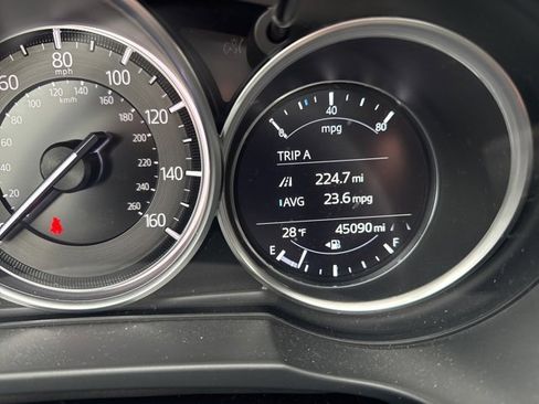 Used 2019 MAZDA CX-5 Touring image 4