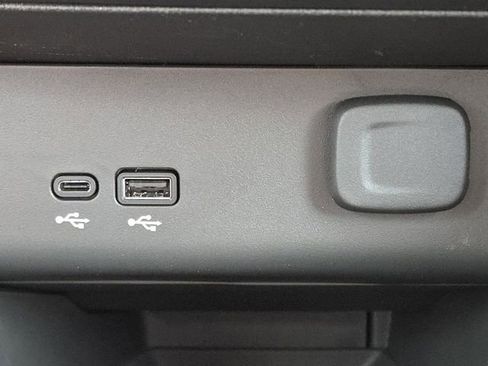 New 2026 Buick Encore GX Preferred w/ Comfort Package FWD image 7