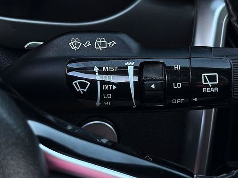 Used 2022 Kia Sorento S w/ Panoramic Sunroof Package FWD image 21