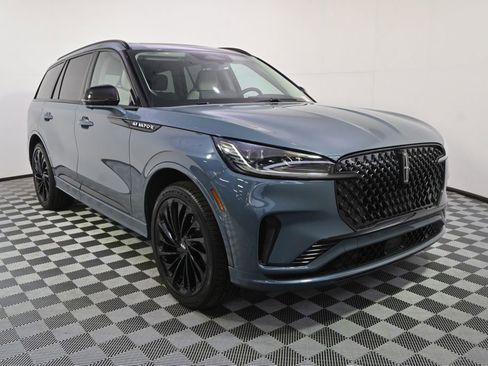New 2026 Lincoln Aviator Reserve AWD/4WD image 9