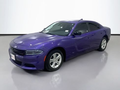 Used 2023 Dodge Charger SXT RWD image 3