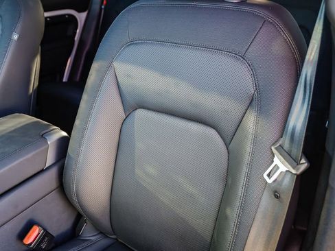 Used 2024 Land Rover Defender 110 X-Dynamic SE image 26