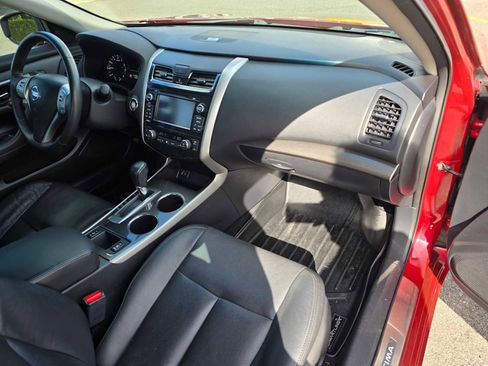 Used 2015 Nissan Altima 2.5 SL w/ Technology Package image 12