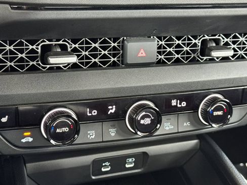 Certified 2023 Honda Accord EX image 23
