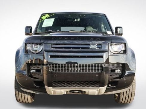 Certified 2024 Land Rover Defender 110 V8 image 2