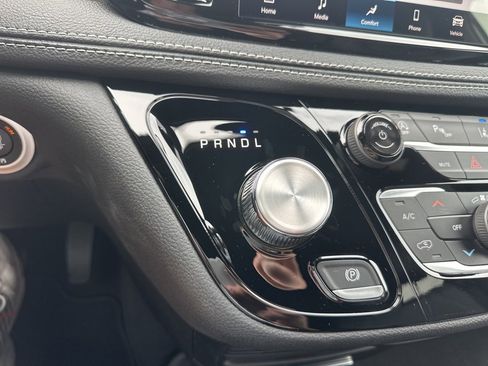 New 2026 Chrysler Pacifica Select image 70