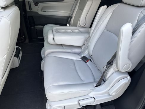 Used 2024 Honda Odyssey EX-L image 21