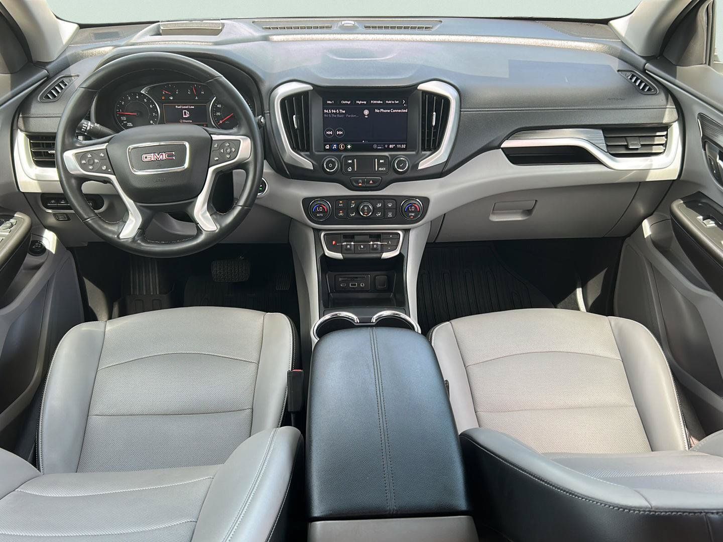 Used 2023 GMC Terrain SLT w/ Tech Package FWD image 18