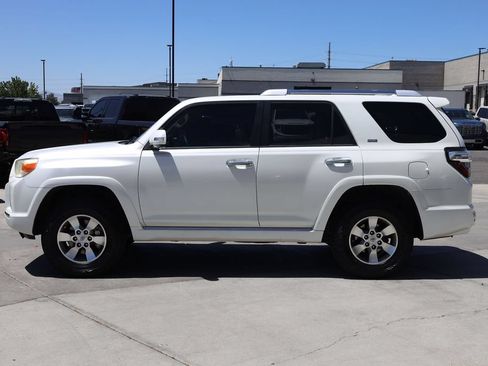 Used 2013 Toyota 4Runner SR5 RWD image 3