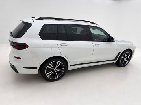 New 2026 BMW X7 xDrive40i w/ Executive Package image 4