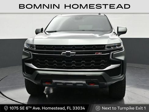 Used 2023 Chevrolet Suburban Z71 AWD/4WD image 1