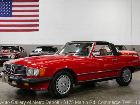 Used 1988 Mercedes-Benz 560 SL image 3