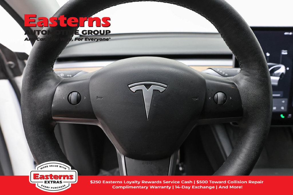 Used 2022 Tesla Model Y Long Range AWD/4WD image 11