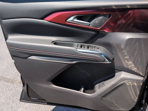 Certified 2025 Chevrolet Traverse Z71 AWD/4WD image 22
