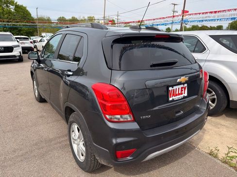 Used 2018 Chevrolet Trax LT w/ Driver Confidence Package FWD image 5