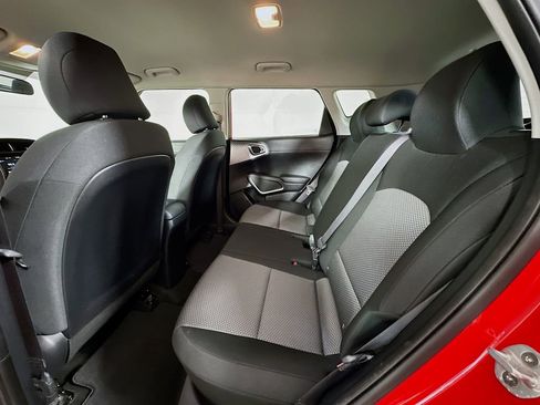 Used 2020 Kia Soul LX image 4