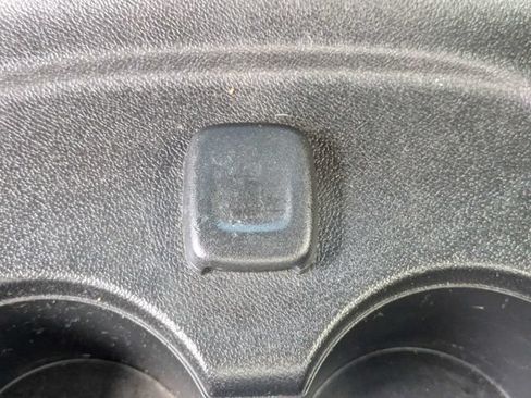 Used 2017 Chevrolet Volt LT FWD image 12