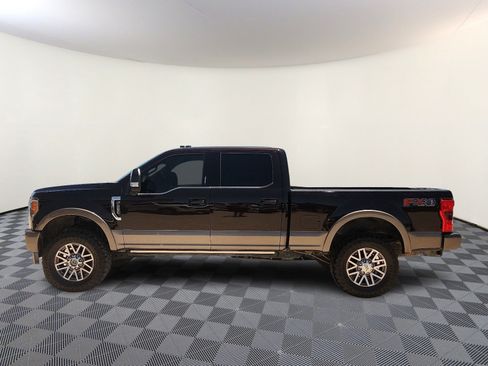 Used 2018 Ford F250 King Ranch w/ King Ranch Ultimate Package AWD/4WD image 2
