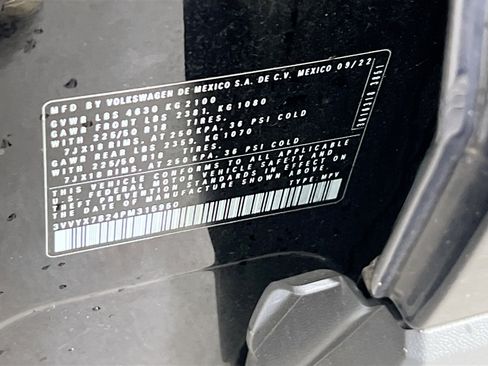 Used 2023 Volkswagen Taos SE image 30