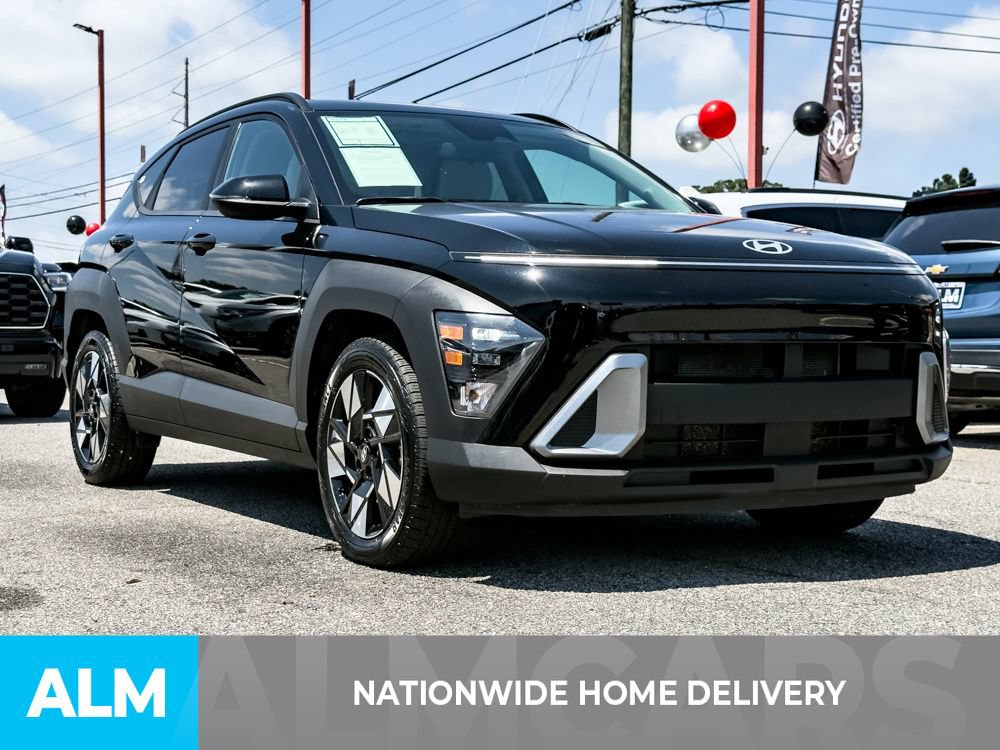 Used 2025 Hyundai Kona SEL FWD image 4