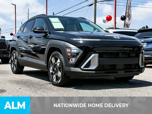 Used 2025 Hyundai Kona SEL FWD image 4