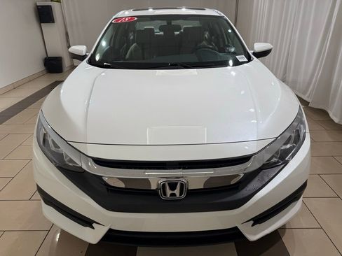 Used 2018 Honda Civic EX image 8