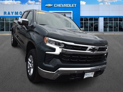 New 2025 Chevrolet Silverado 1500 LT image 9