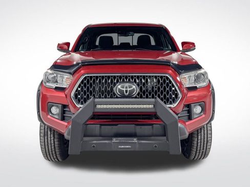 Used 2018 Toyota Tacoma TRD Off-Road image 11