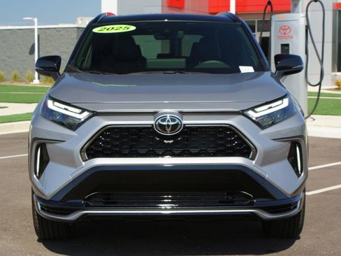 Used 2025 Toyota RAV4 XSE image 26