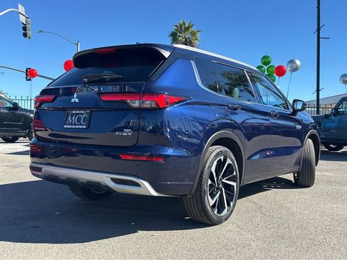 Used 2023 Mitsubishi Outlander SEL image 13