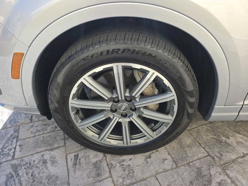 Used 2018 Audi Q7 3.0T Prestige w/ Prestige Package image 10