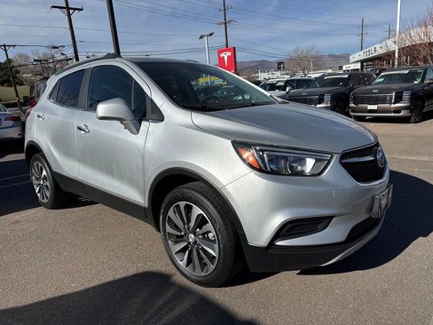 Used 2022 Buick Encore Preferred w/ Safety Package image 2