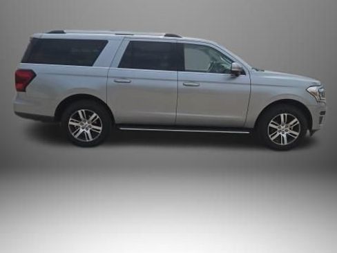 Used 2023 Ford Expedition Max Limited AWD/4WD image 3