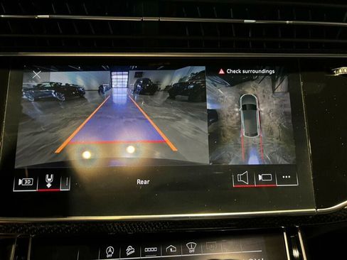 Used 2022 Audi SQ8 Prestige w/ Prestige Package image 20