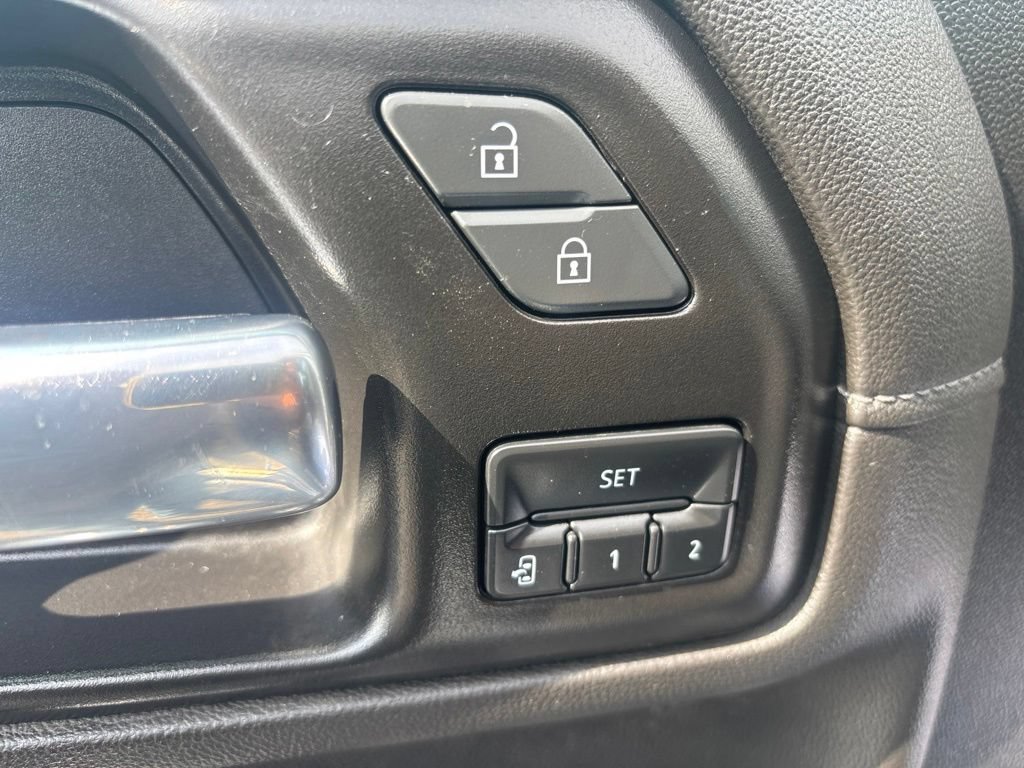 Used 2022 Chevrolet Silverado 2500 LTZ w/ Gooseneck/5TH Wheel Package AWD/4WD image 21
