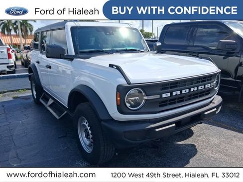 Used 2025 Ford Bronco 4-Door AWD/4WD image 1