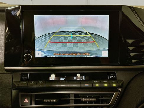 Used 2026 Toyota Camry LE FWD image 25