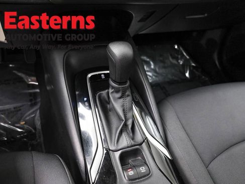 Used 2022 Toyota Corolla LE image 13