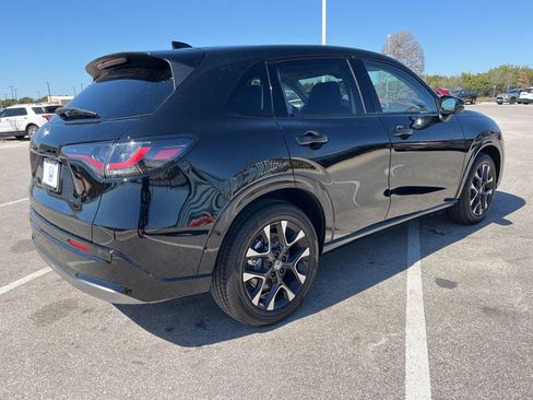 Certified 2026 Honda HR-V EX-L image 4